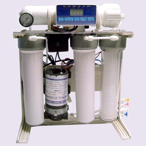 C Holder Plastic RO 4-Stage Unit. W/All Accessories and RO Tank